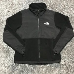 Women’s Denali North Face jacket!!!